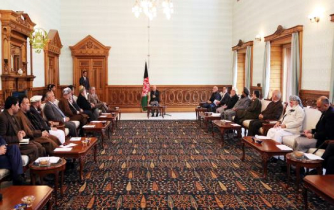 Politicians Urge Improved Relations with Neighbors